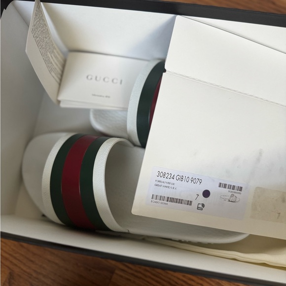 Authentic Gucci Slides, Italian Size 7/US 39 - Picture 7 of 7